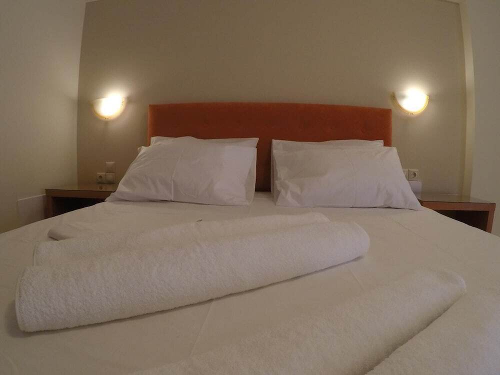 gallery_image_hidden_17