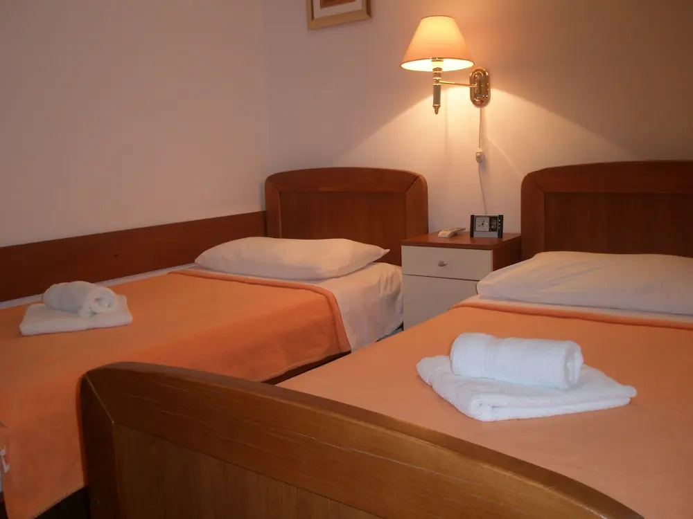 Standard Double Apartment with balcony twin beds