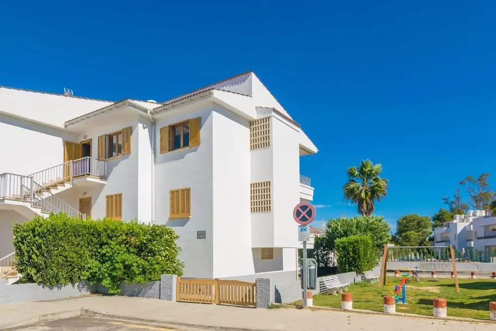 Riandgo in Alc dia With 2 Bedrooms and 1 Bathrooms