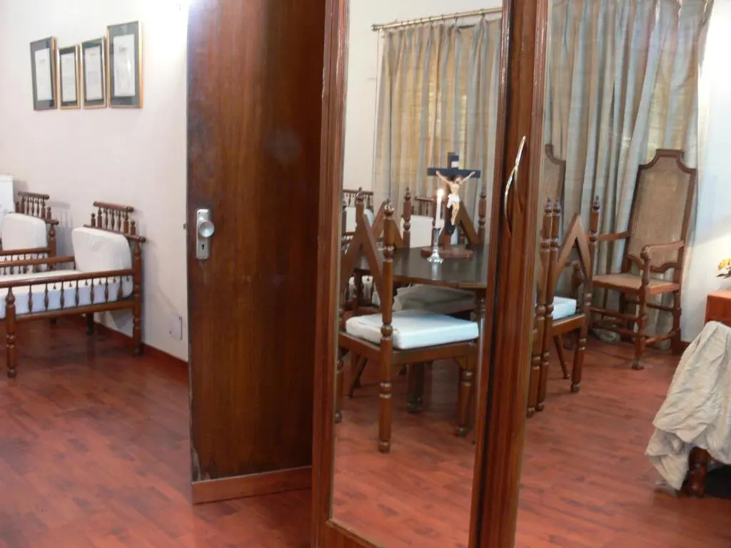 guest_rooms