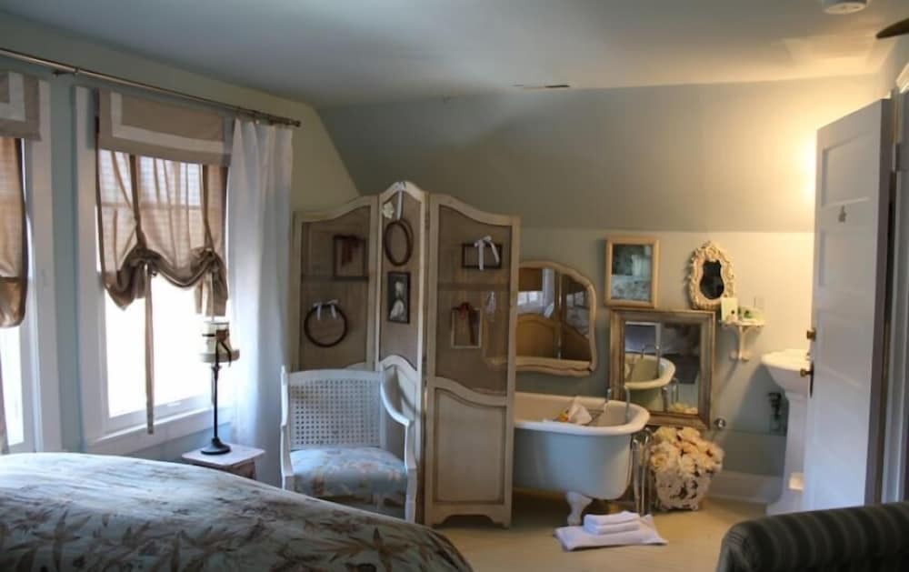 Hope and Glory Inn by null