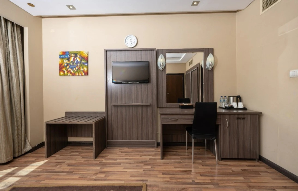 Pearl Swiss Hotel 9