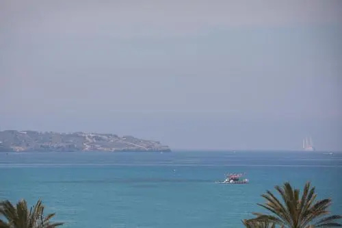 Beach & Waterfront