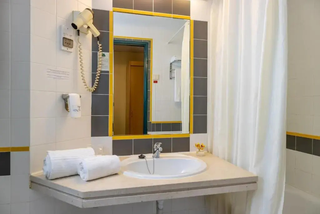 Flag Hotel Guimaraes Fafe - Chambres