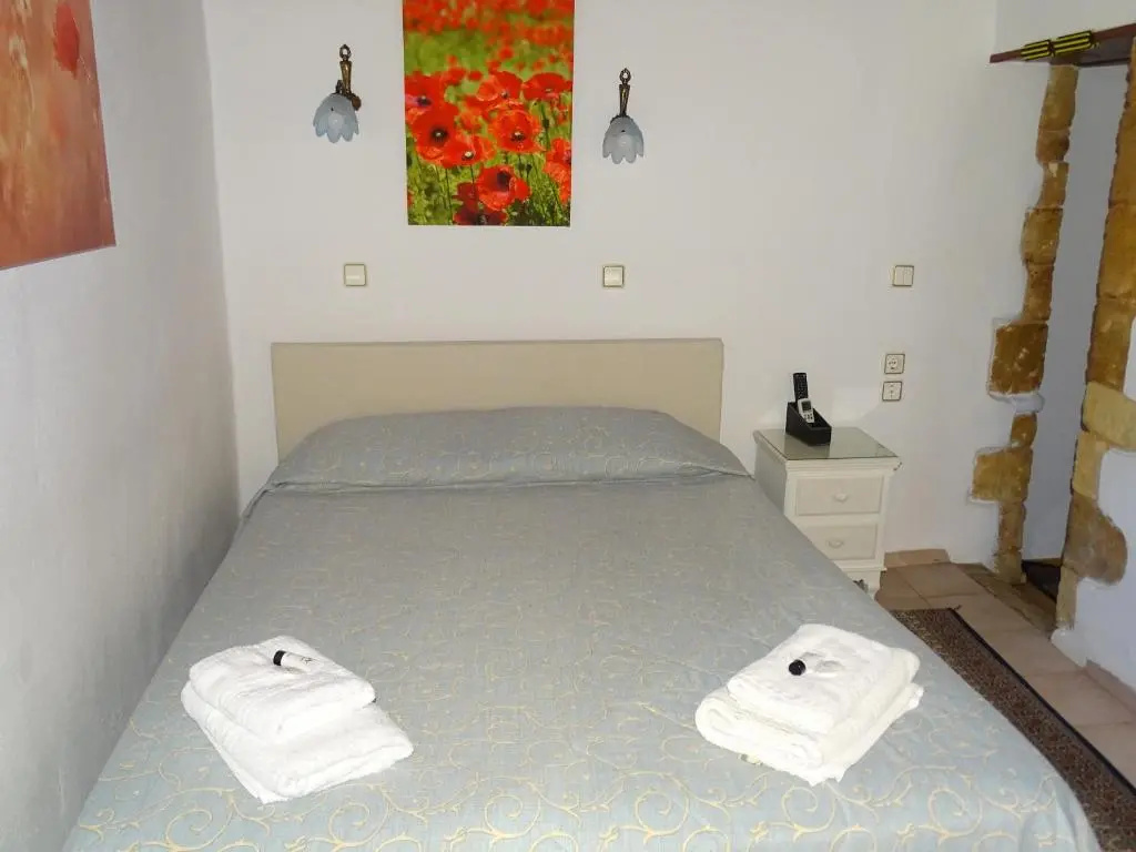 Superior Double room with balcony (full double bed)