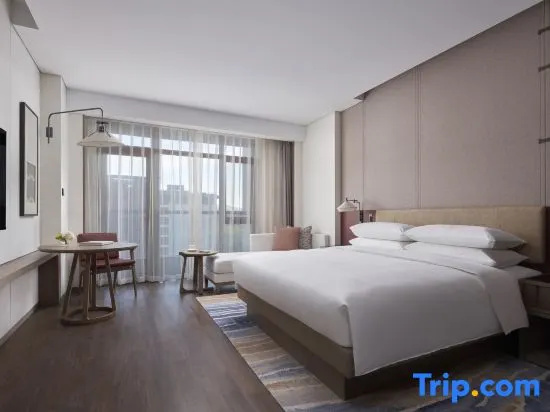 Superior Double room (full double bed)