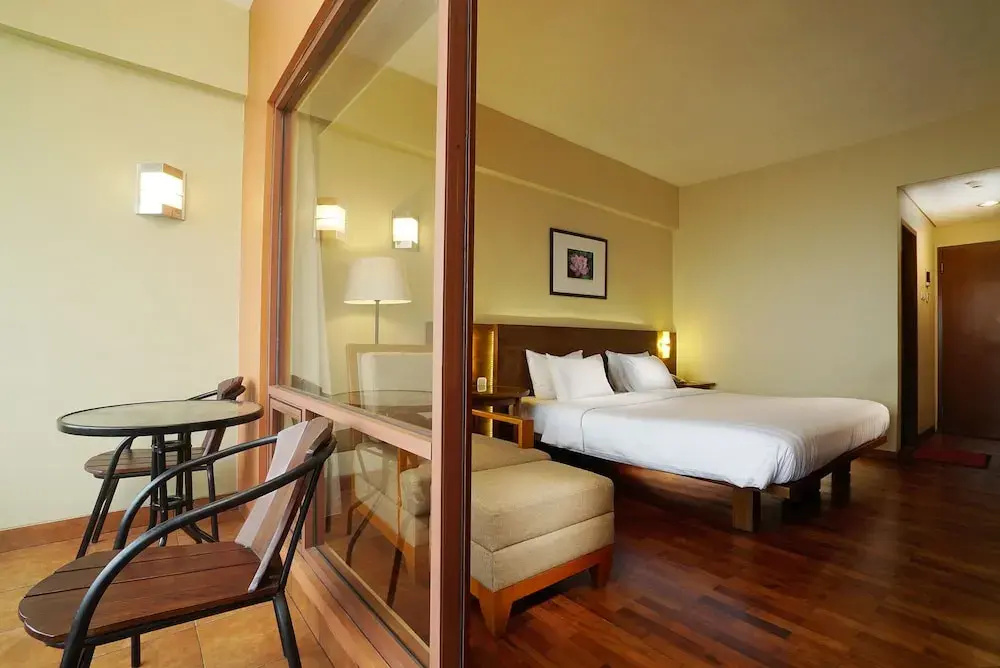 Deluxe Double room with mountain view (full double bed)