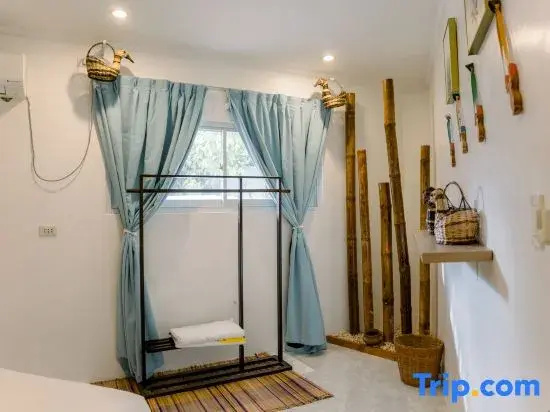 2 Bedrooms Standard Family room