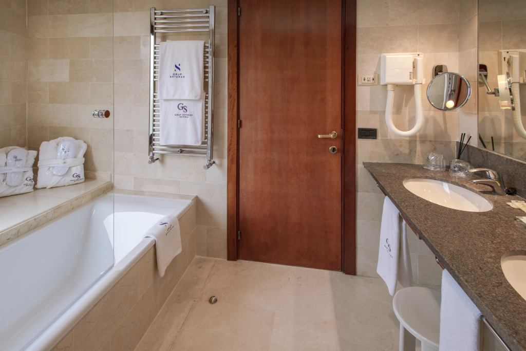 Gran Hotel Rey Don Jaime - Général