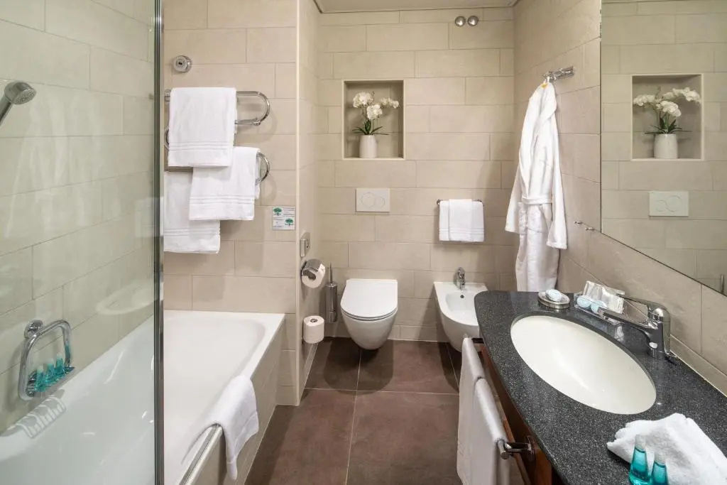 International au Lac Historic Lakeside Hotel - Chambres