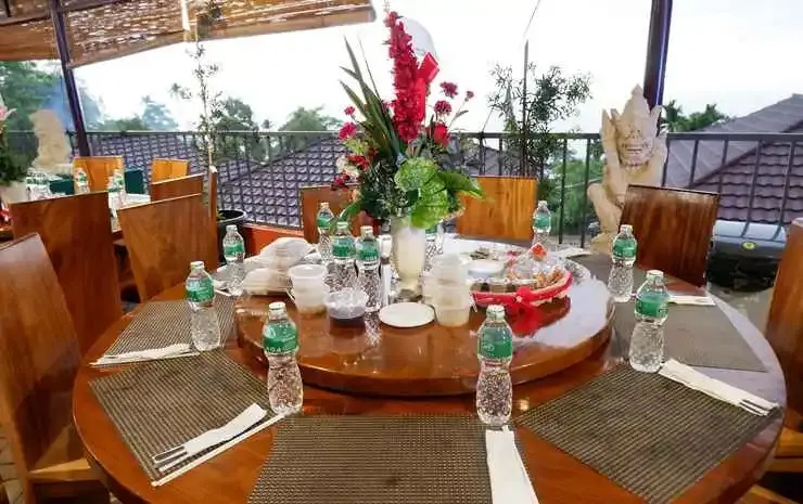 Food & Beverage