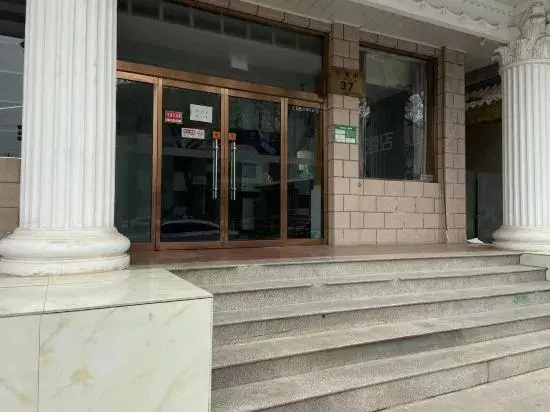 Hangfeng Hotel (Pinggu Dama Roundabout)
