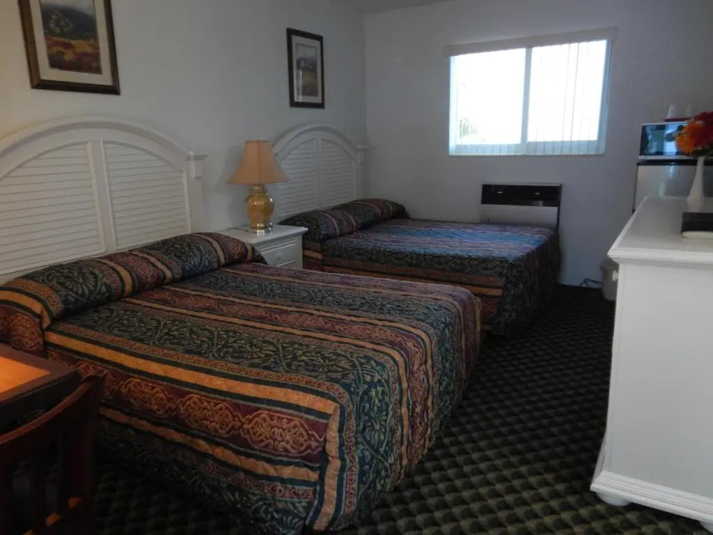 Standard Double room with view (full double bed)