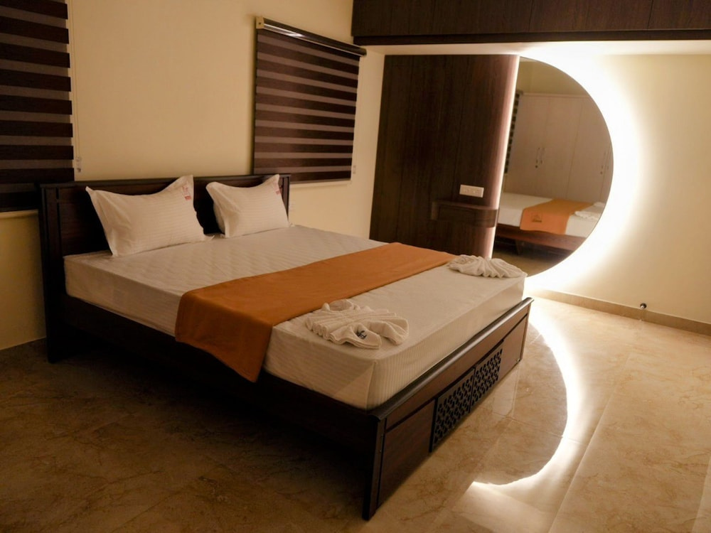 Amaira Studio Living