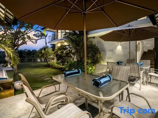 Villa Isolotto by BaliSuperHost
