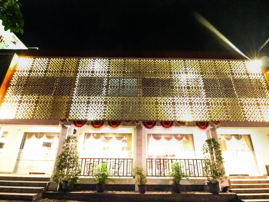 Front One Resort Yogyakarta