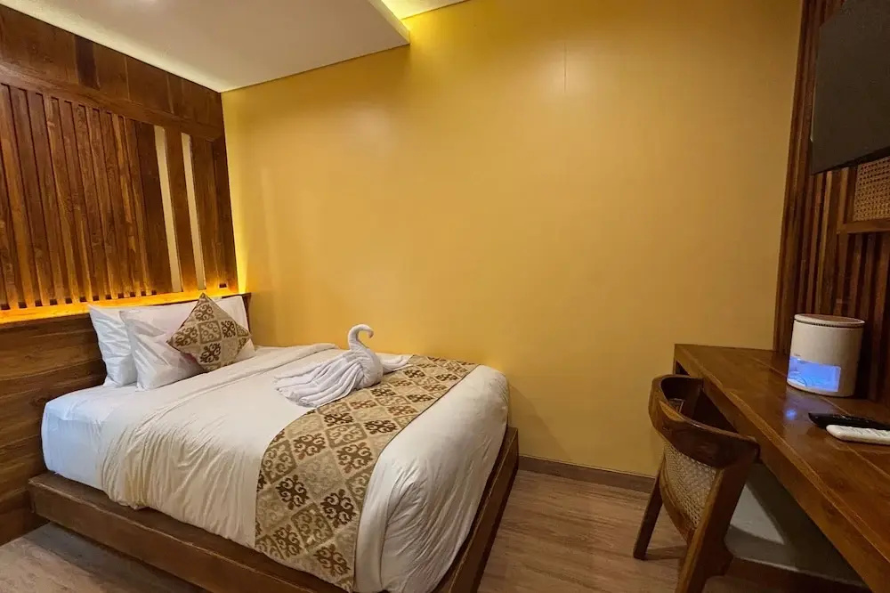 Luxury Double room (full double bed)