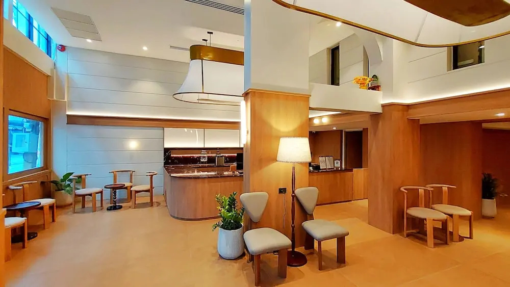 Отель Marwin Monique Hotel в Бангкоке