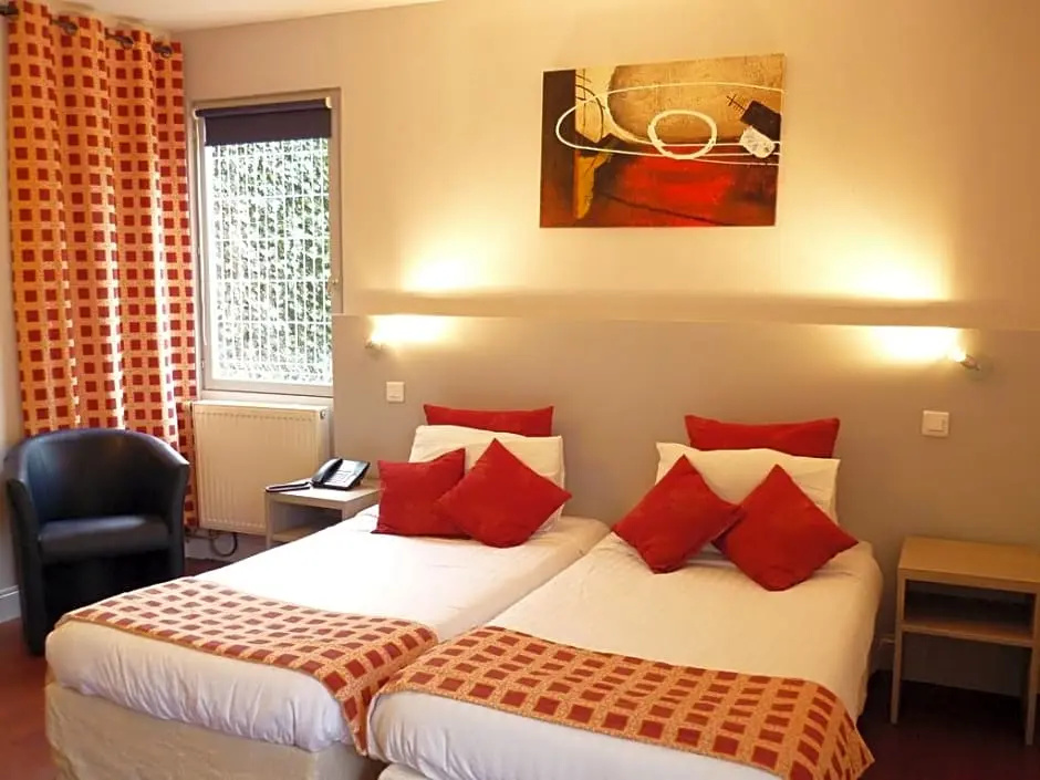 Standard Double room with garden view (twin beds)