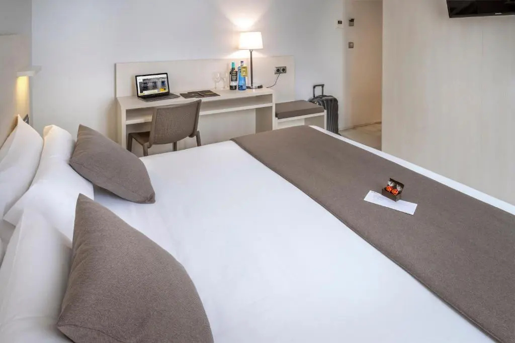 Comfort Double room (full double bed)
