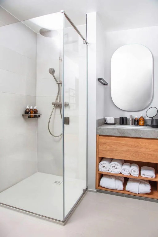 Superior Double room (full double bed)