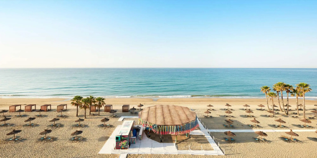 Beach & Waterfront
