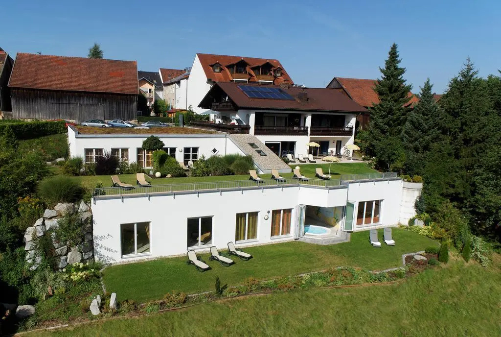 Zedernhof Gesundheits- & Wellnesshotel