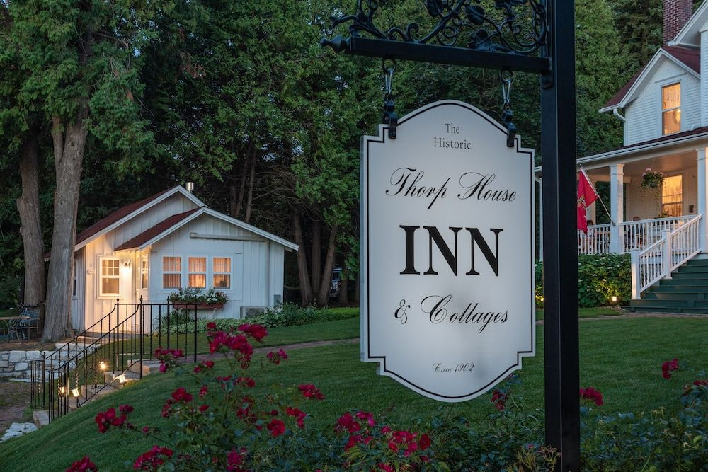 Thorp House Inn & Cottages