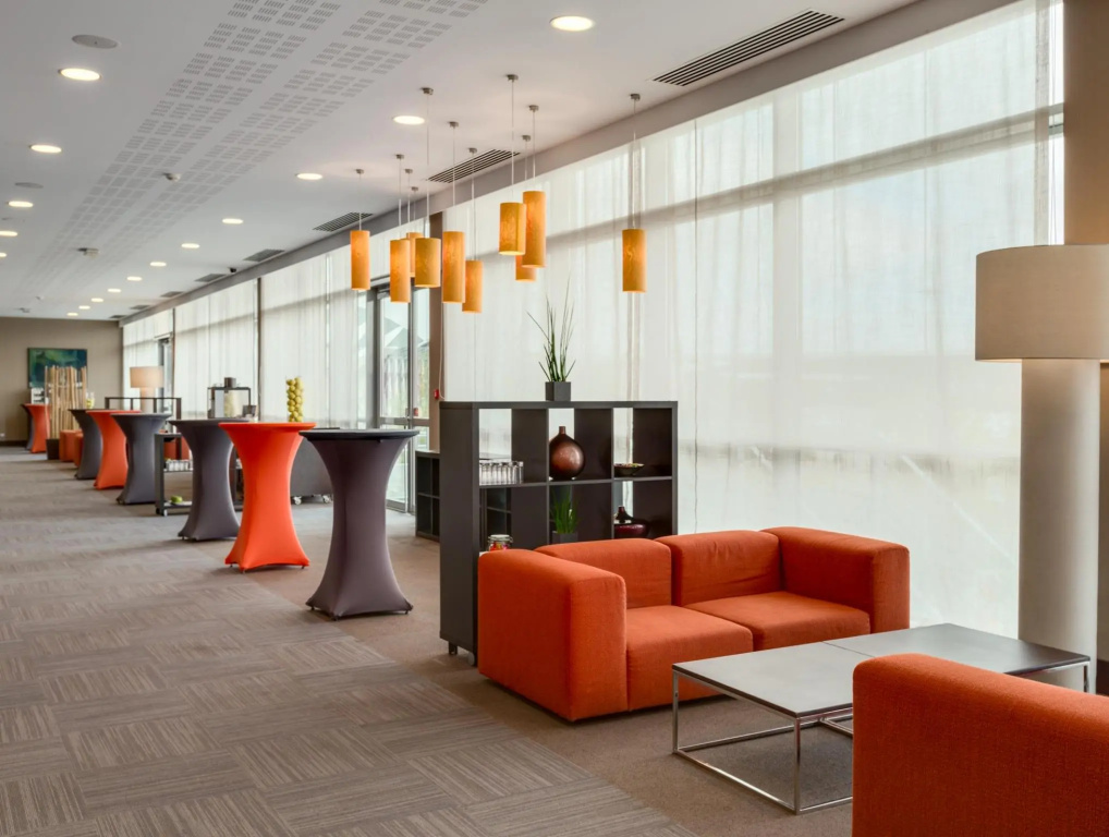 NH Lyon Airport - 2