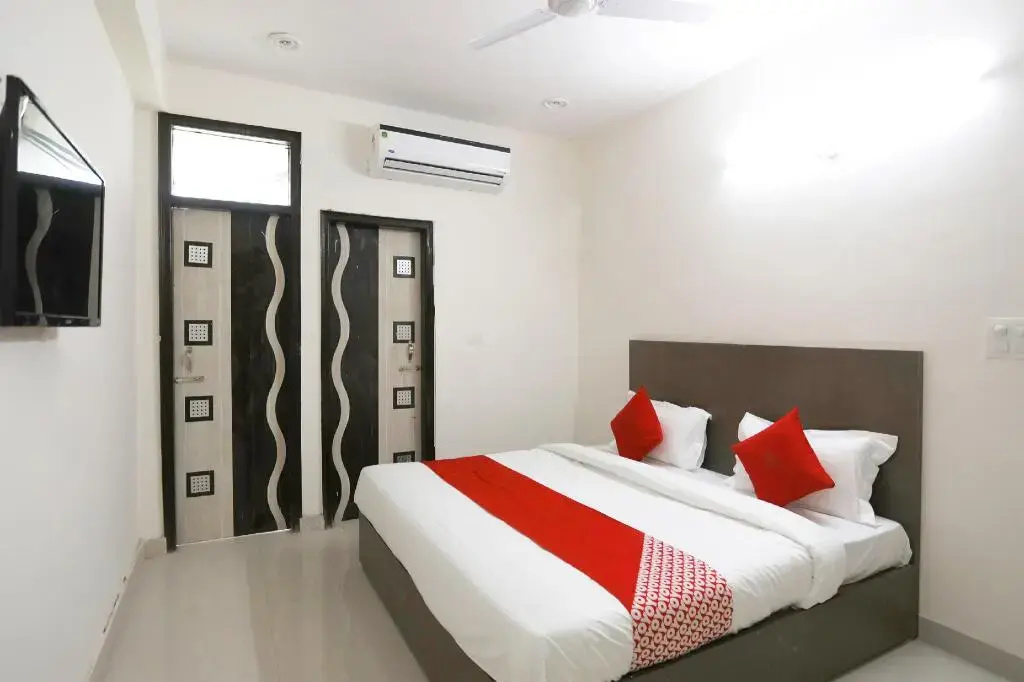 Rajmahal Residency Hotel by OYO Rooms