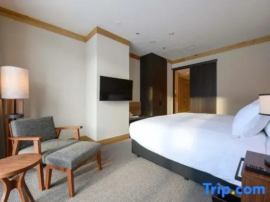Yu Kiroro, Ski-In Ski-Out Luxury Residences
