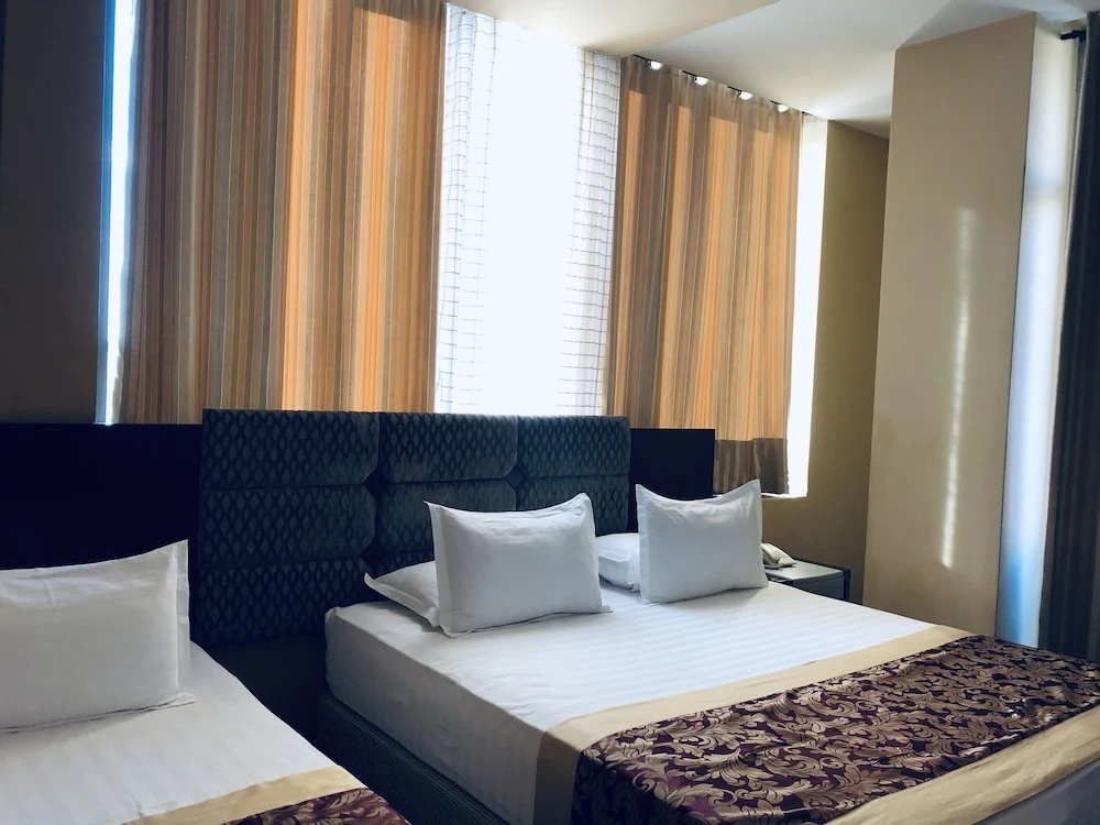 Classic Double room with balcony and with garden view (full double bed)