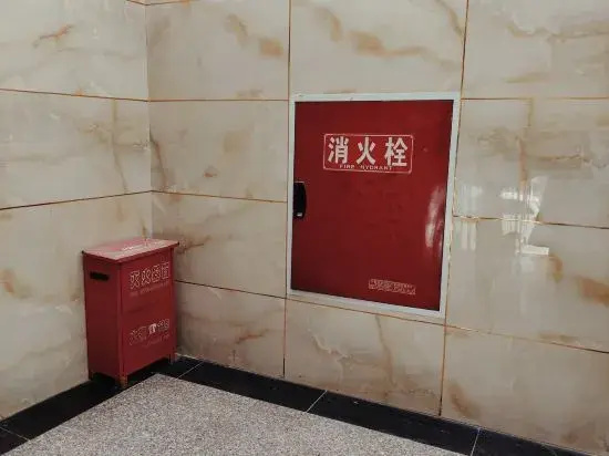 Luqu Lvzhouyuan Inn