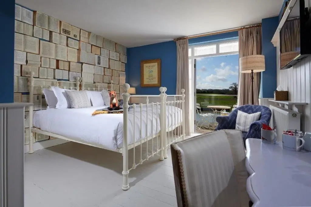 Superior room