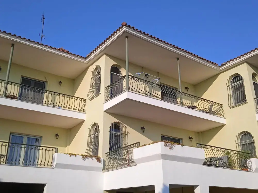 Duplex Gerakini Apartment With Pool
