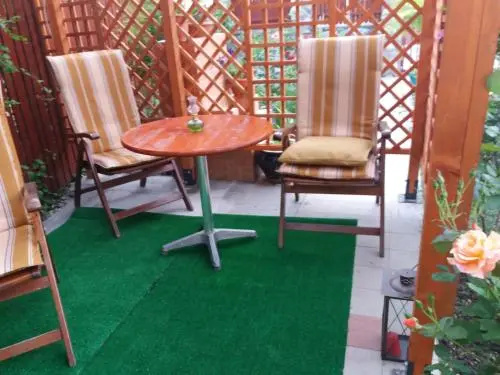 Balcony & Terrace