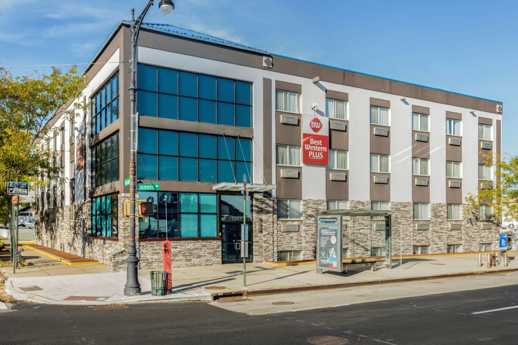 Best Western Plus Brooklyn Bay Hotel — фото
