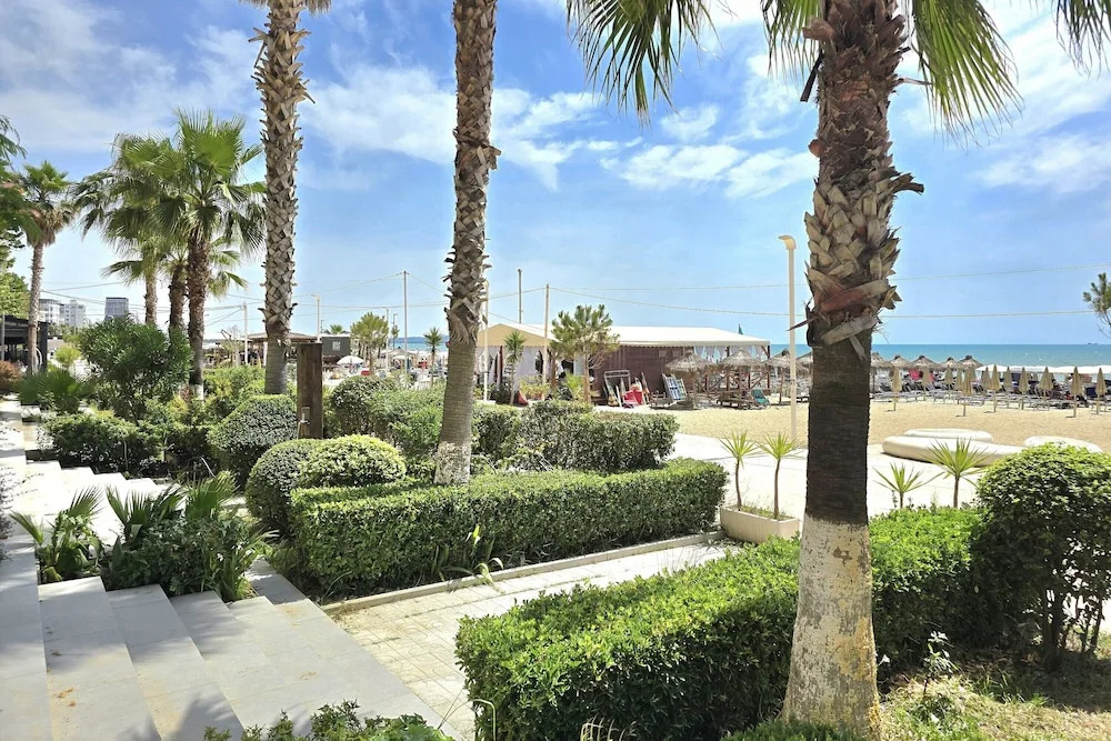 Sea Vista Apartment 158