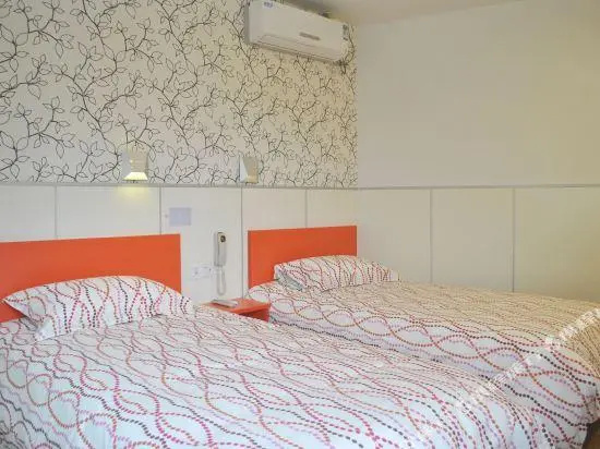 Pod Inn (Suzhou Park Railway Station Jinfeng Square)