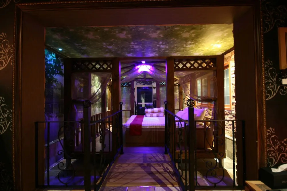 Hotel photo 12