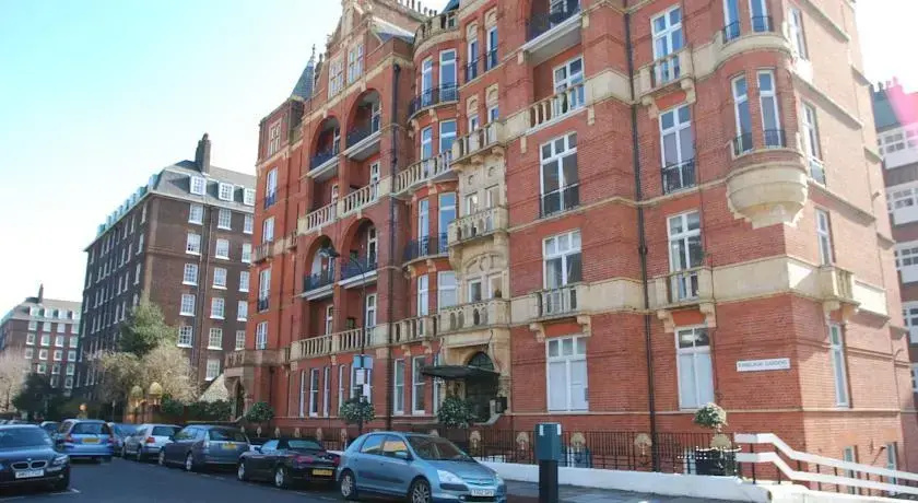 The London Agent - Hurlingham Mansion Flat Sw6