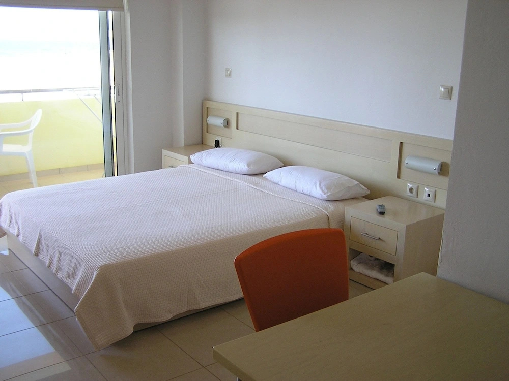 1 Bedroom Apartment with balcony