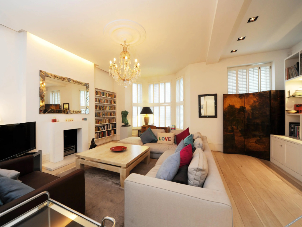 Veeve  Impressive 6 Bed Family Home Holland Park Kensington