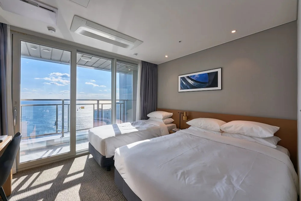 Standard Double Family room (twin beds)