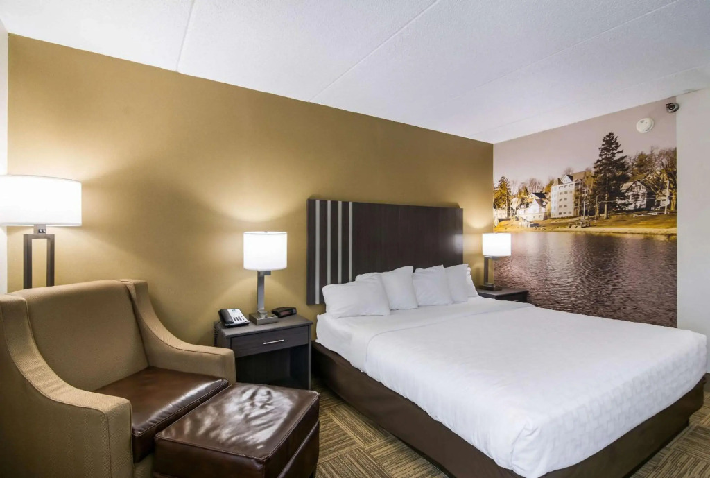 Clarion Pointe Jamestown - Falconer — фото 4