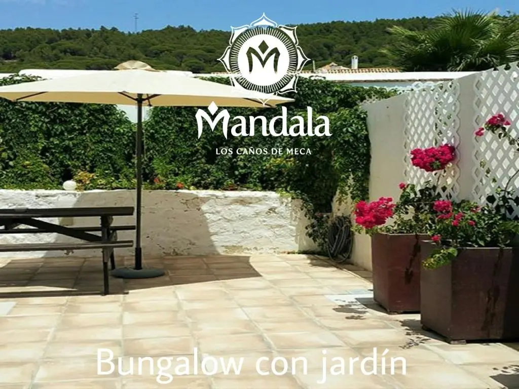 Bungalow with garden view
