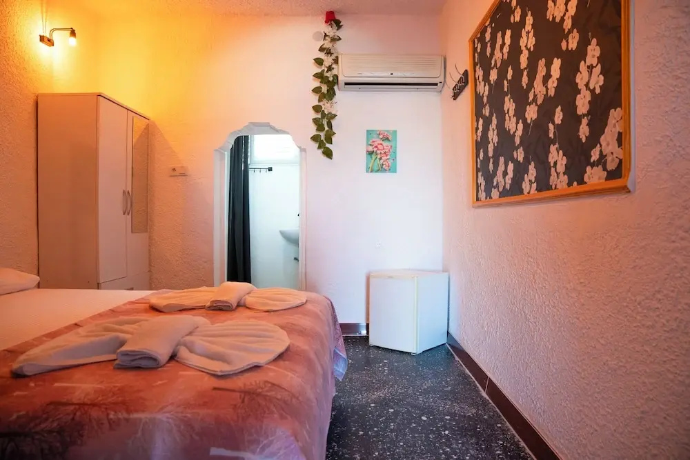 2 Bedrooms Standard Quadruple room with sea view