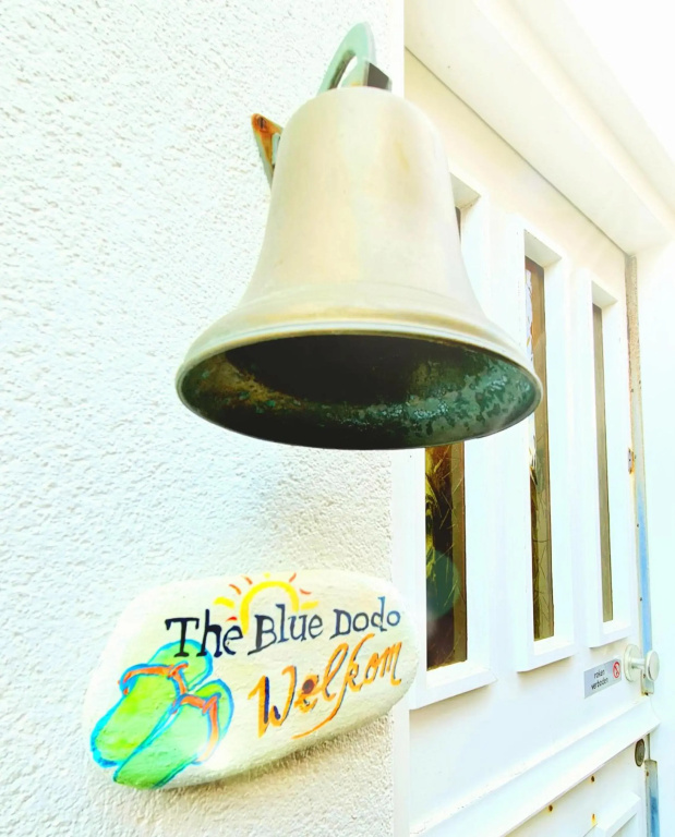 The Blue Dodo