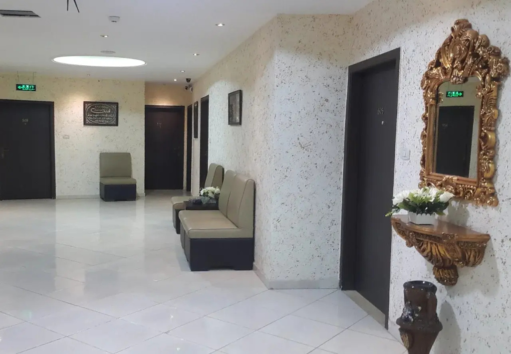 Lobby & Reception
