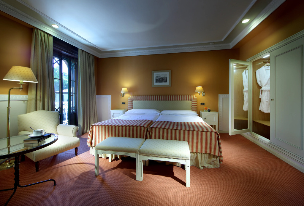 Alhambra Palace Hotel — фото 3